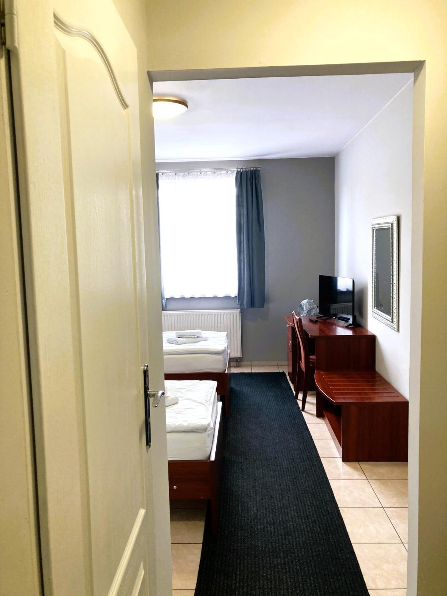 Ava Hotel